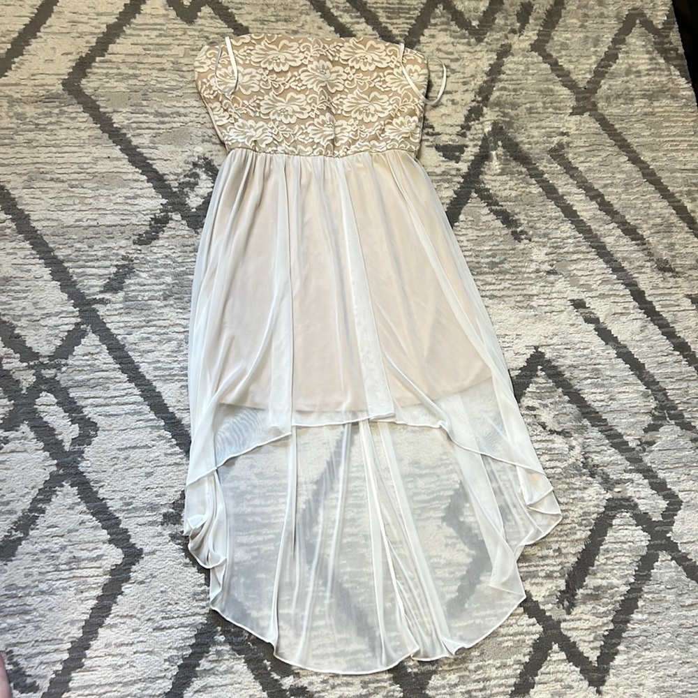 High-Low Strapless Laced Dress Size M